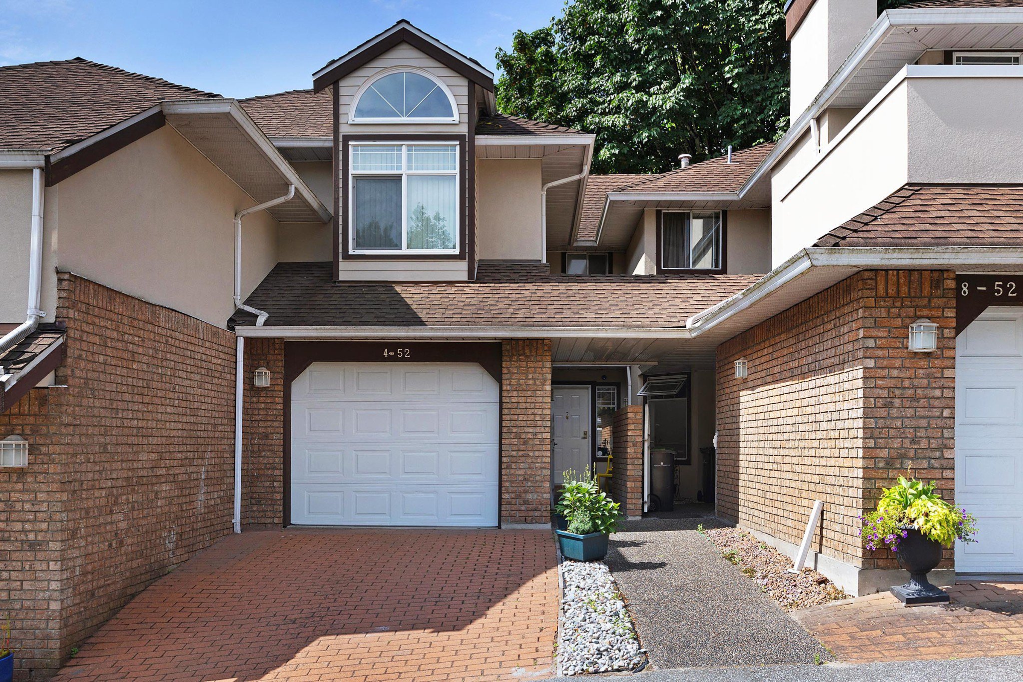 Sold Real Estate Property: 452 Richmond St, New Westminster, British Columbia, V3L 5P2